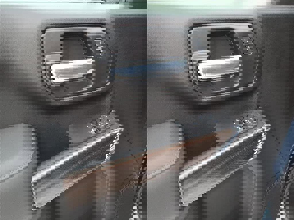 New 2025 Chevrolet Silverado 2500 LT w/ Convenience Package image 10