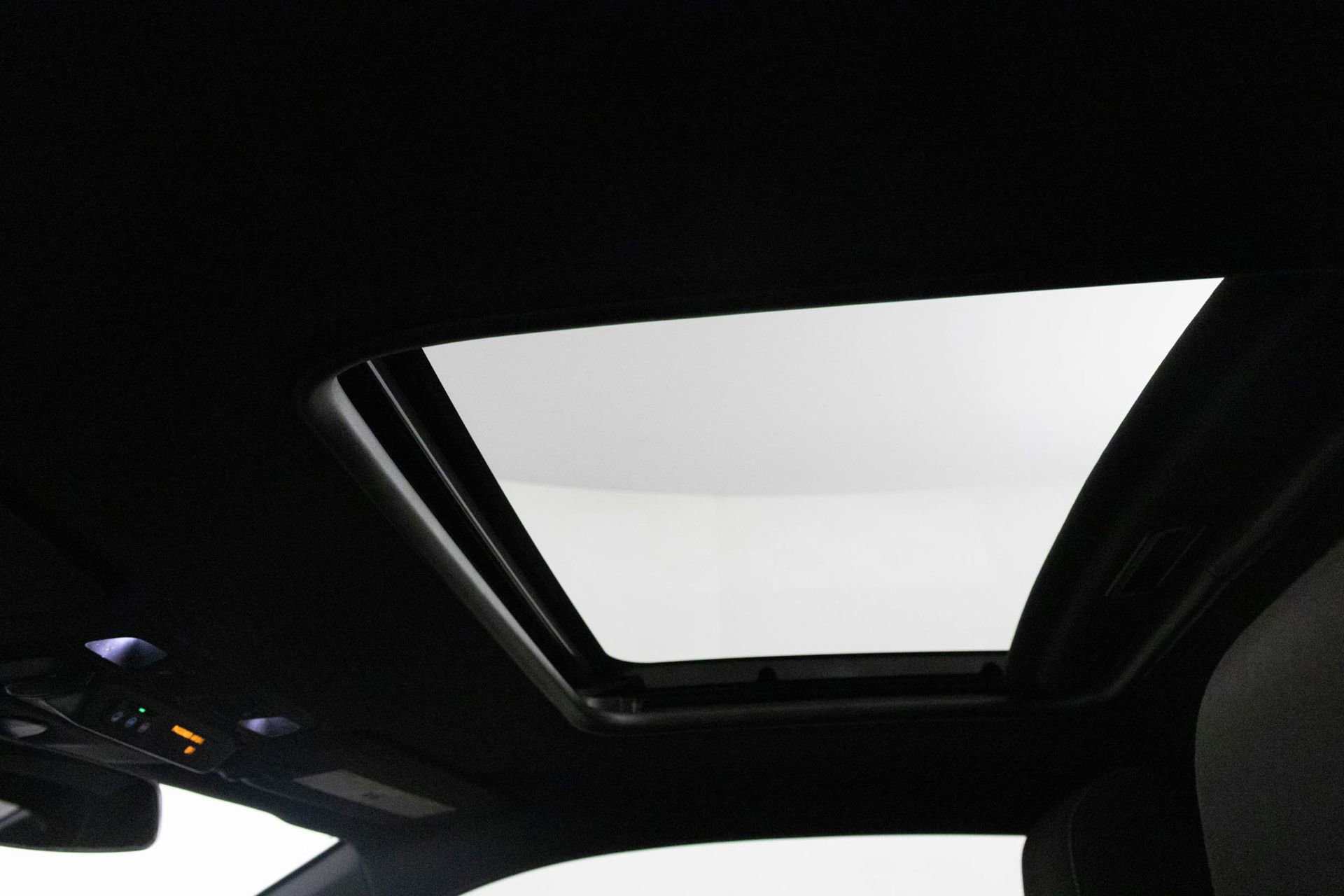 Used 2022 Chevrolet Camaro LT w/ Redline Edition image 32