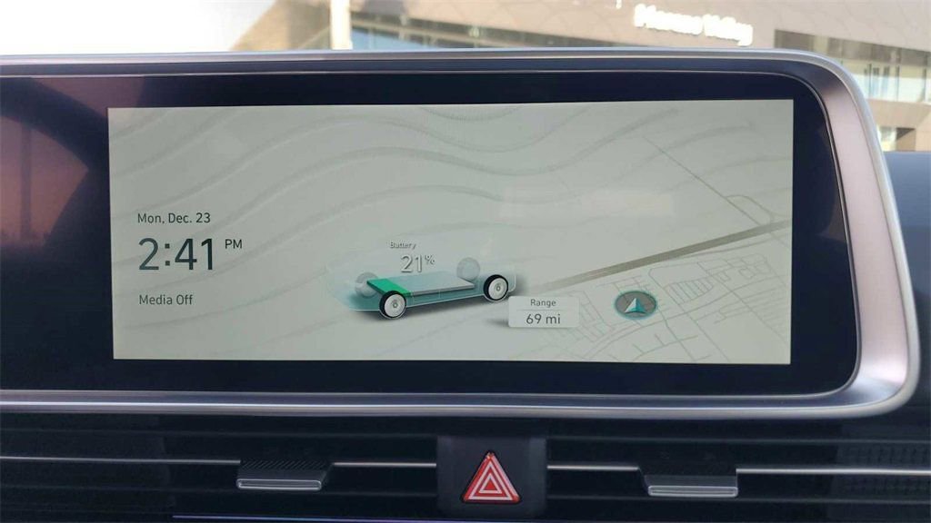 New 2025 Hyundai Ioniq 6 SEL image 17