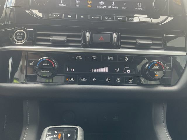 Used 2023 Nissan Pathfinder SL w/ Black Appearance Package AWD/4WD image 16