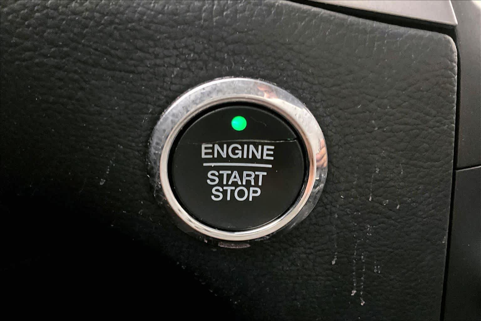 Used 2017 Ford Edge SEL w/ Equipment Group 201A FWD image 32