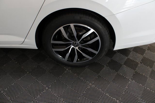 New 2026 Volkswagen Jetta SE image 25