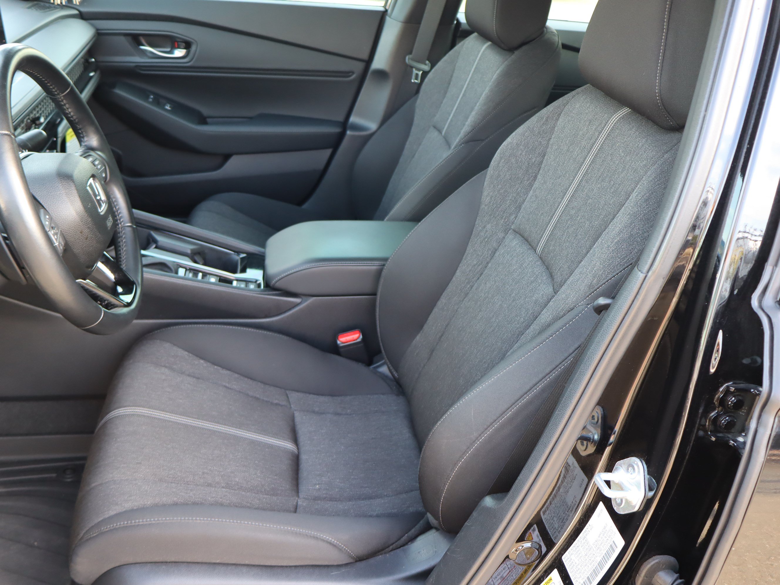 Used 2025 Honda Accord Sport image 16