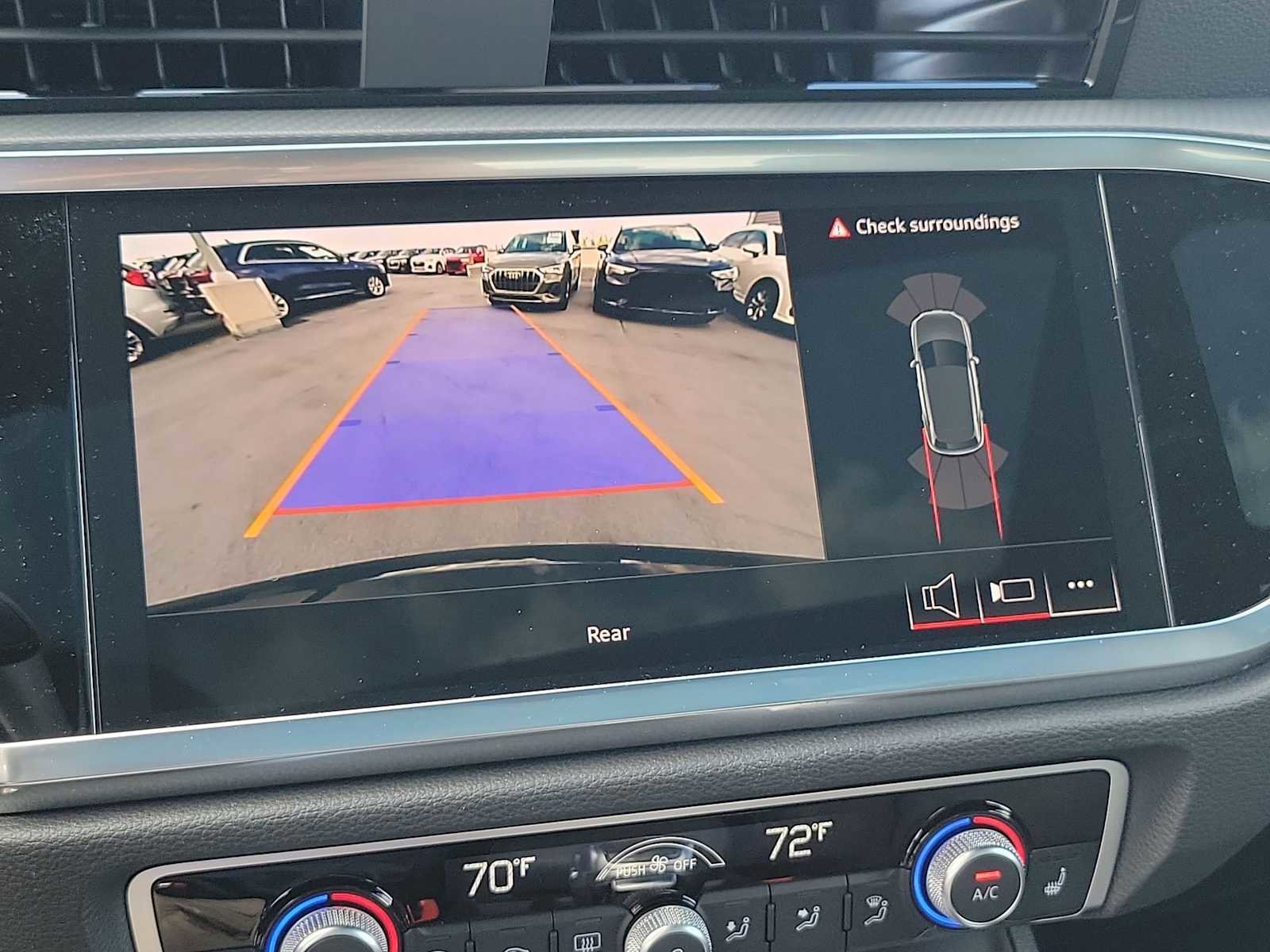 New 2025 Audi Q3 2.0T Premium image 24