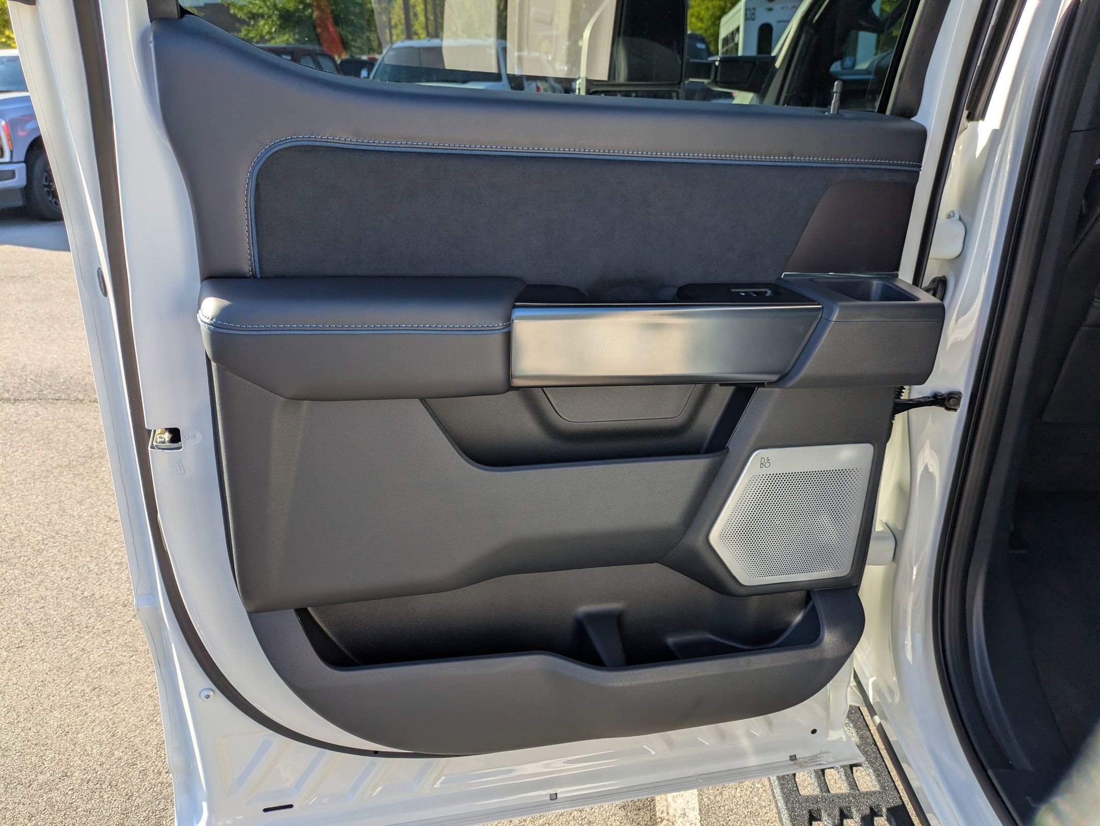 New 2026 Ford F250 Platinum w/ Tremor Off-Road Package image 30