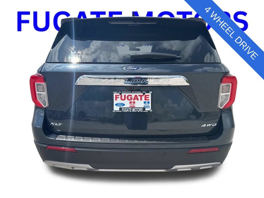 Used 2023 Ford Explorer XLT w/ Equipment Group 202A AWD/4WD image 4