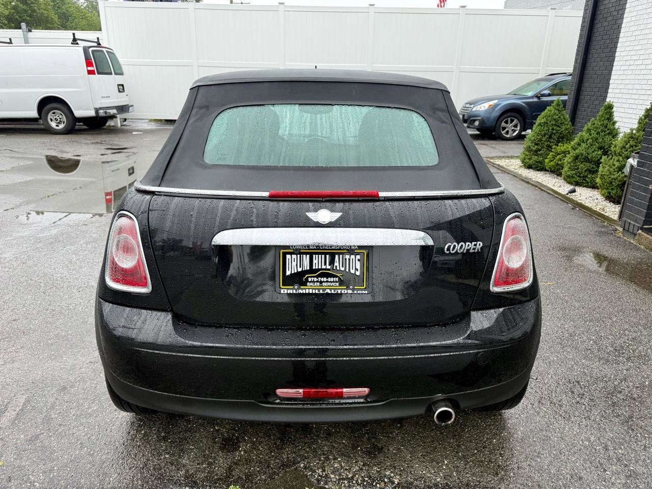 Used 2011 MINI Cooper Convertible FWD image 4