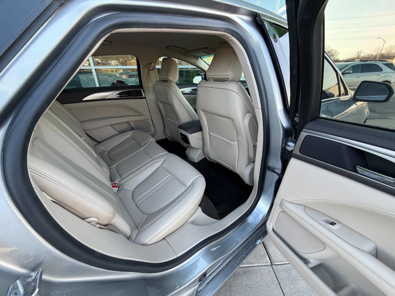 Used 2020 Lincoln MKZ AWD w/ Convenience Package image 15