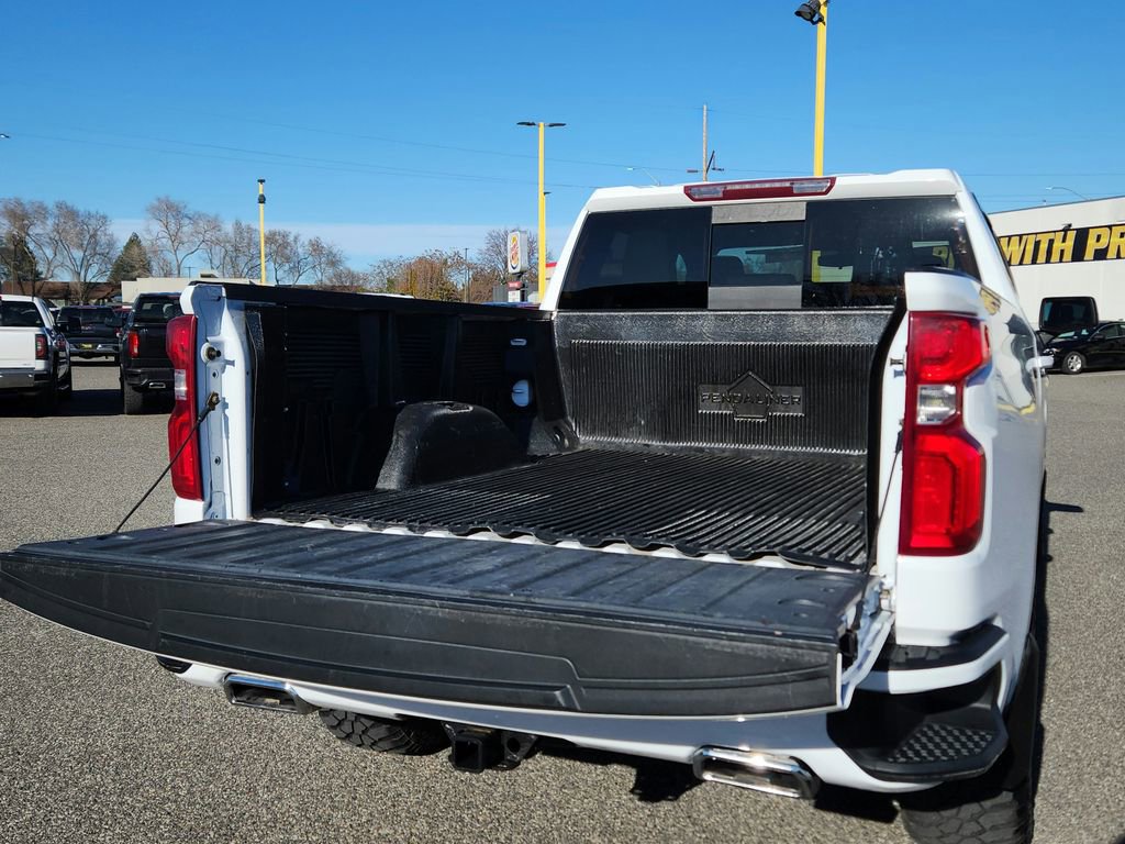 Used 2020 Chevrolet Silverado 1500 RST w/ True North Edition AWD/4WD image 34