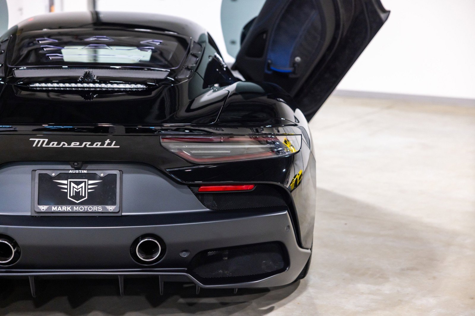 Used 2022 Maserati MC20 Coupe RWD image 13
