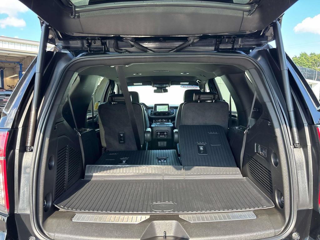 Used 2024 Chevrolet Tahoe RST w/ Luxury Package AWD/4WD image 24