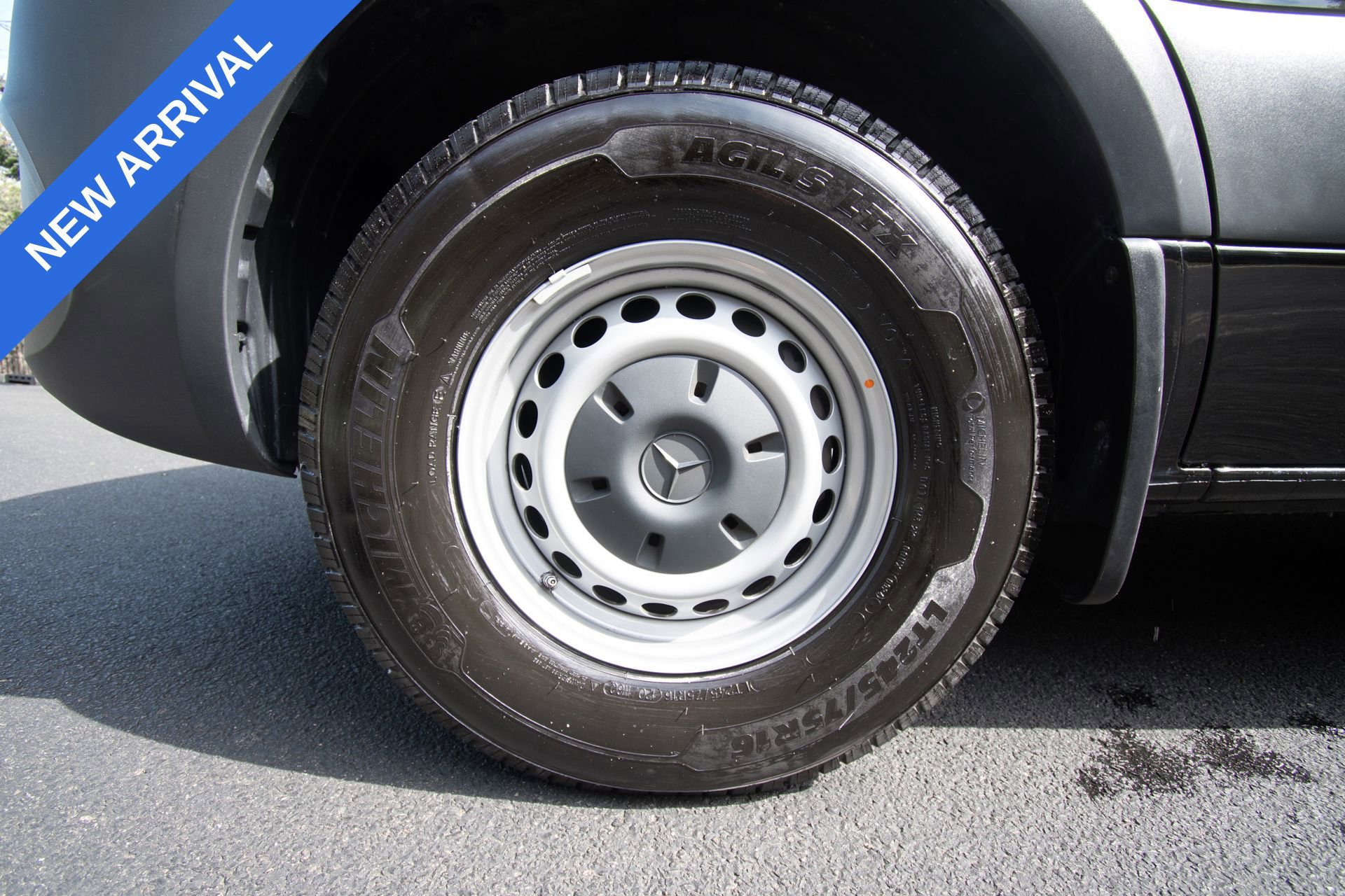 Used 2024 Mercedes-Benz Sprinter 2500 image 23