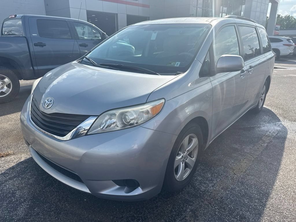 Used 2013 Toyota Sienna LE