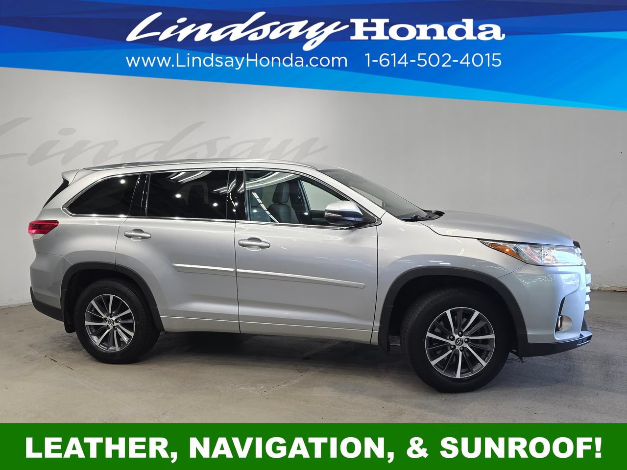 Used 2018 Toyota Highlander XLE AWD/4WD image 3