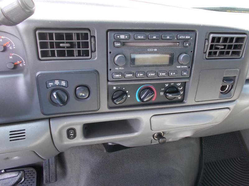 Used 2004 Ford F350 Lariat AWD/4WD image 33