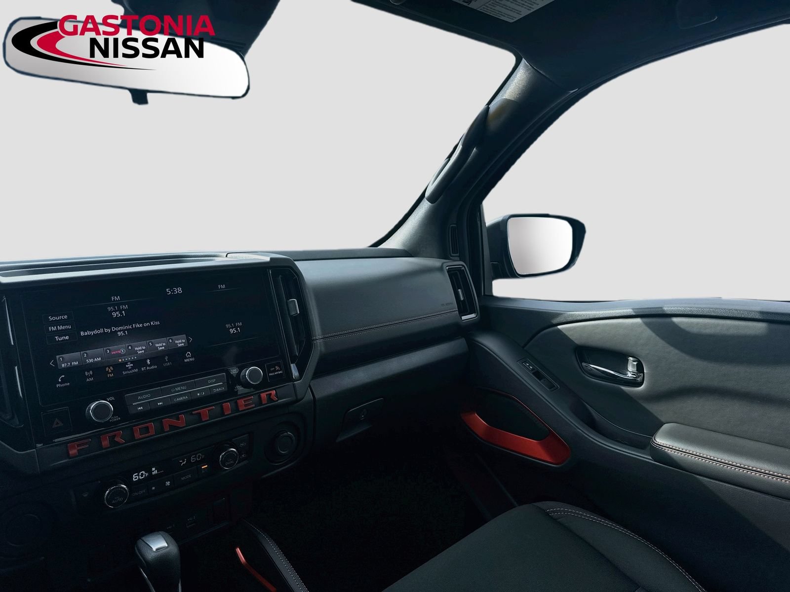 Used 2025 Nissan Frontier Pro-X RWD image 30