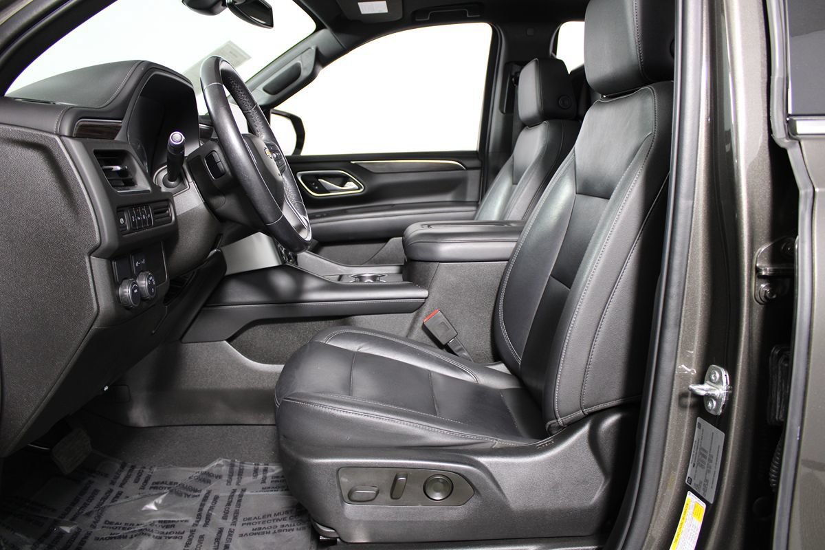 Used 2021 Chevrolet Tahoe LT w/ Rear Media and Nav Package RWD image 11