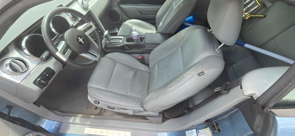 Used 2007 Ford Mustang Convertible RWD image 21