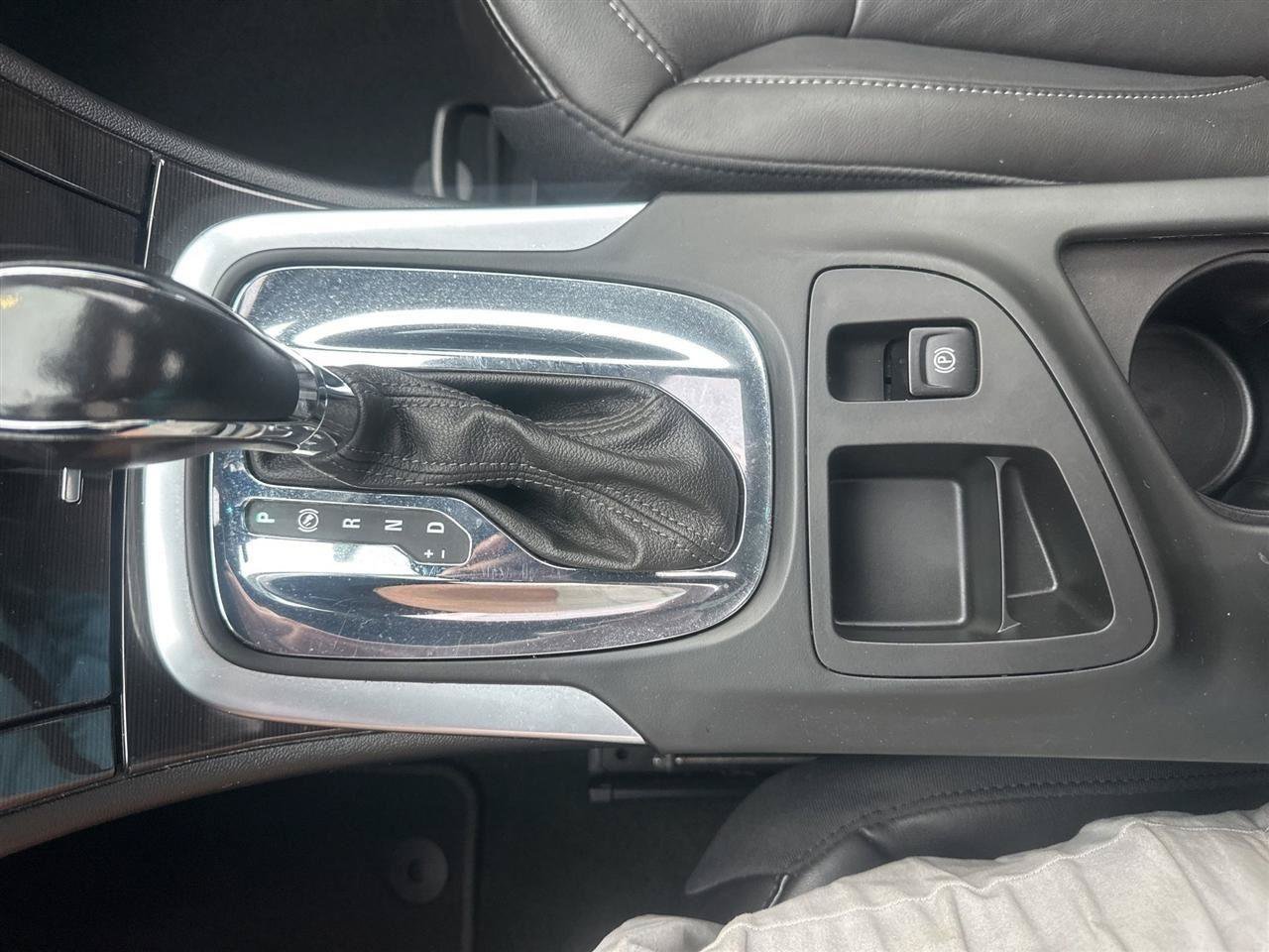 Used 2017 Buick Regal Sport Touring FWD image 26