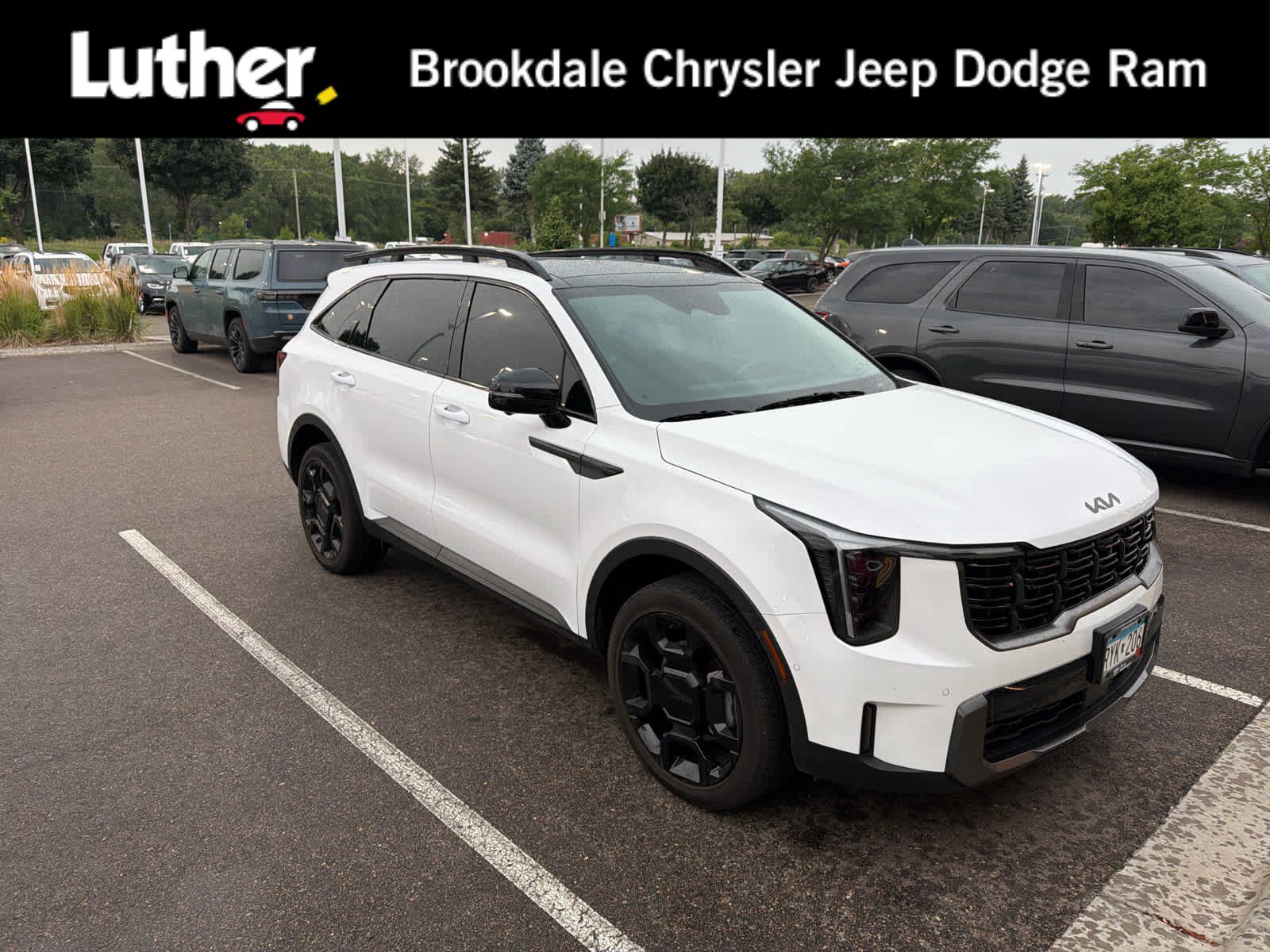 Used 2025 Kia Sorento SX