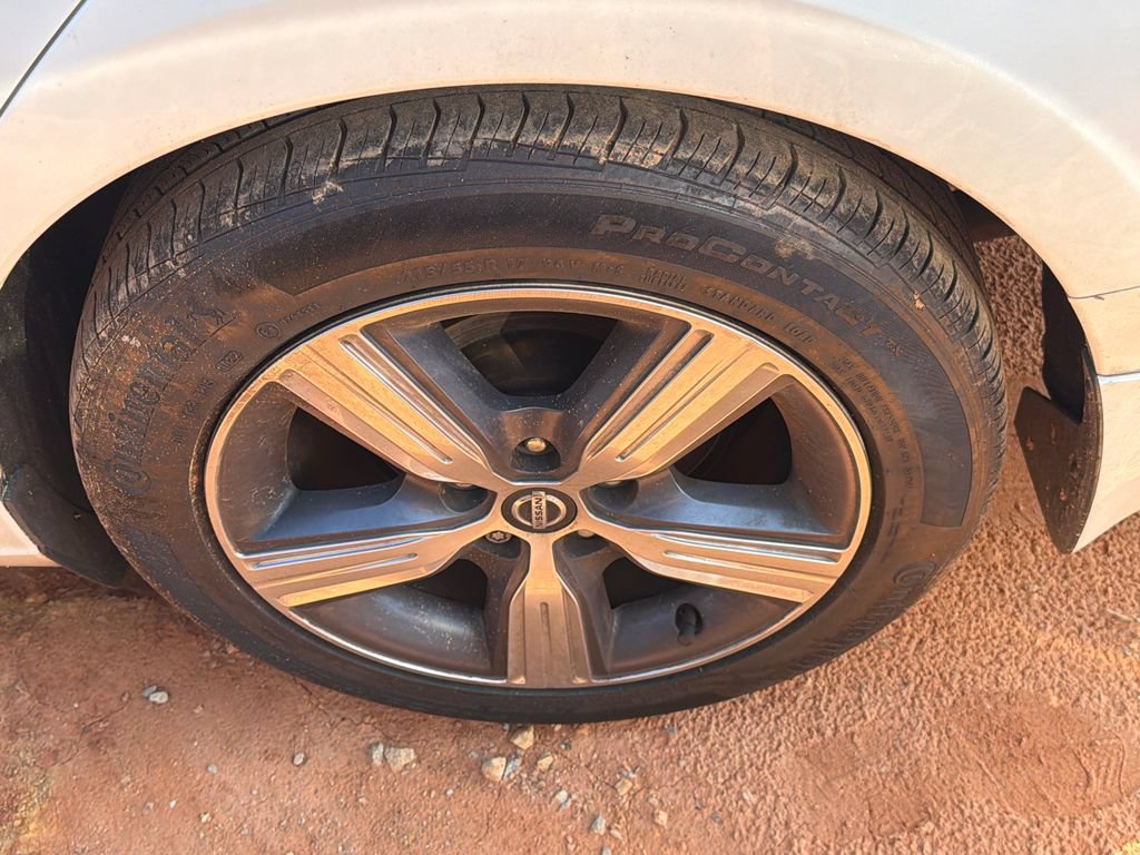Used 2022 Nissan Altima 2.5 SV FWD image 16