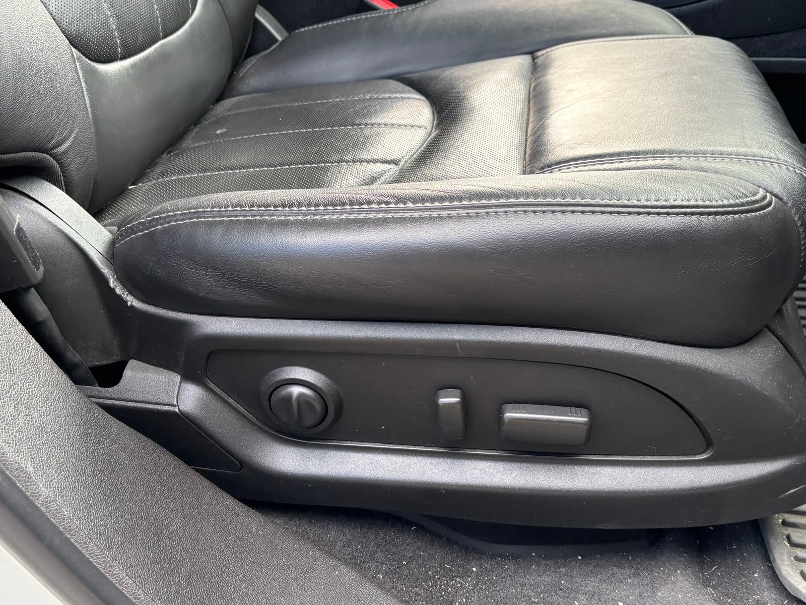 Used 2014 Buick Enclave Premium AWD/4WD image 20