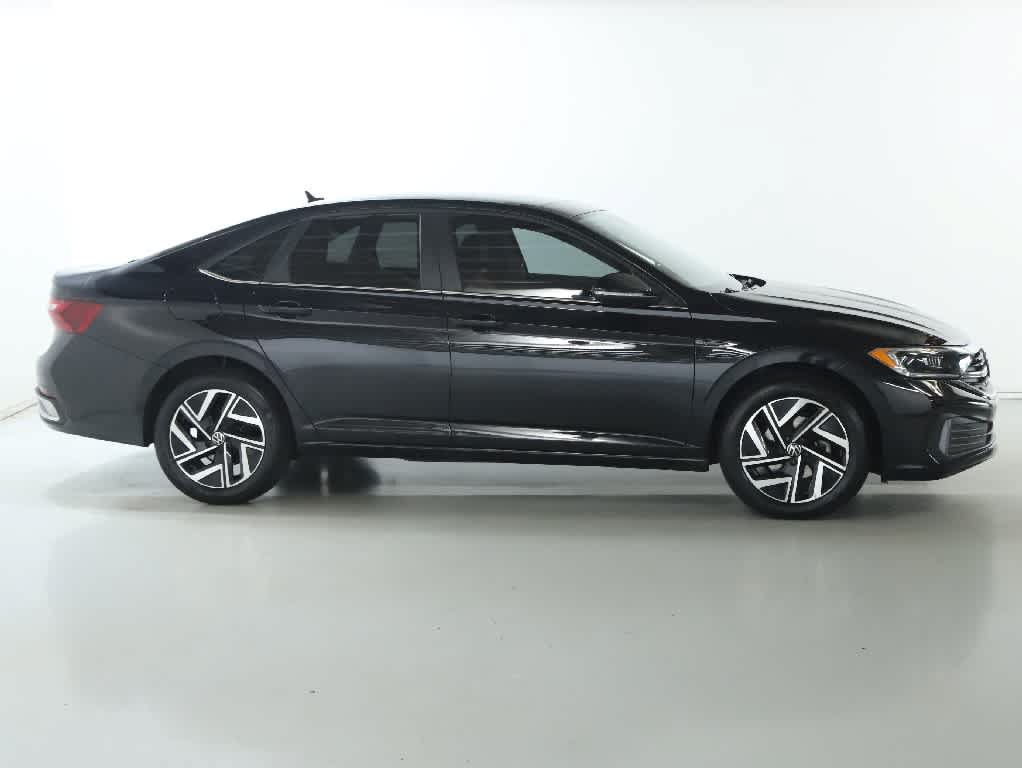 Certified 2024 Volkswagen Jetta SEL FWD image 11