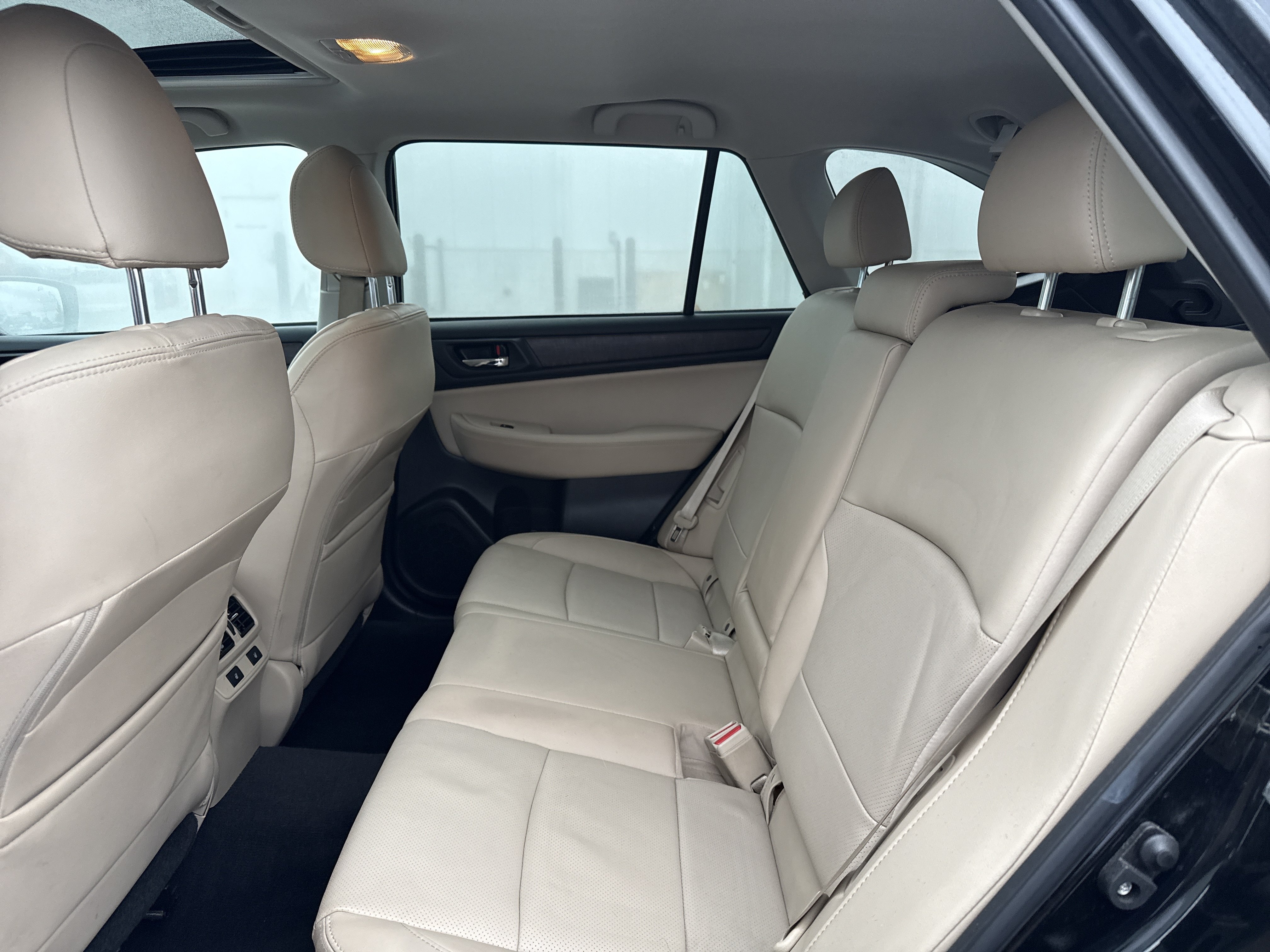 Used 2017 Subaru Outback 2.5i Limited AWD/4WD image 19