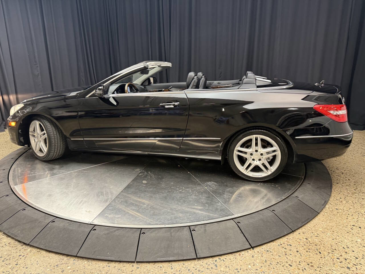 Used 2013 Mercedes-Benz E 350 Cabriolet image 4