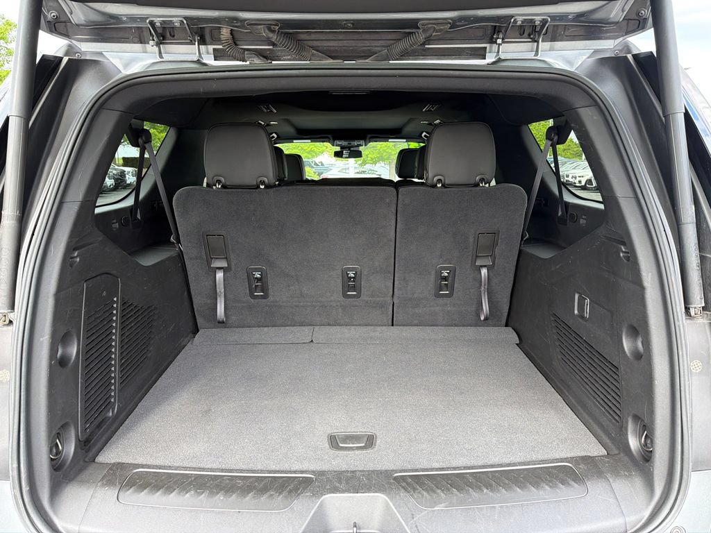 Used 2023 GMC Yukon XL SLT AWD/4WD image 10