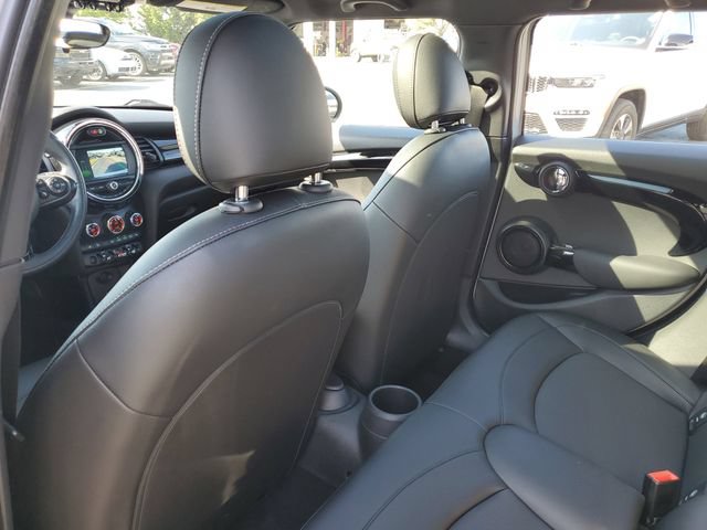 Used 2020 MINI Cooper 4-Door Hardtop FWD image 29