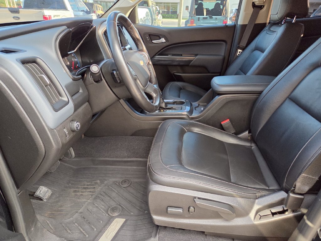 Used 2020 Chevrolet Colorado Z71 w/ Z71 Midnight Edition RWD image 27