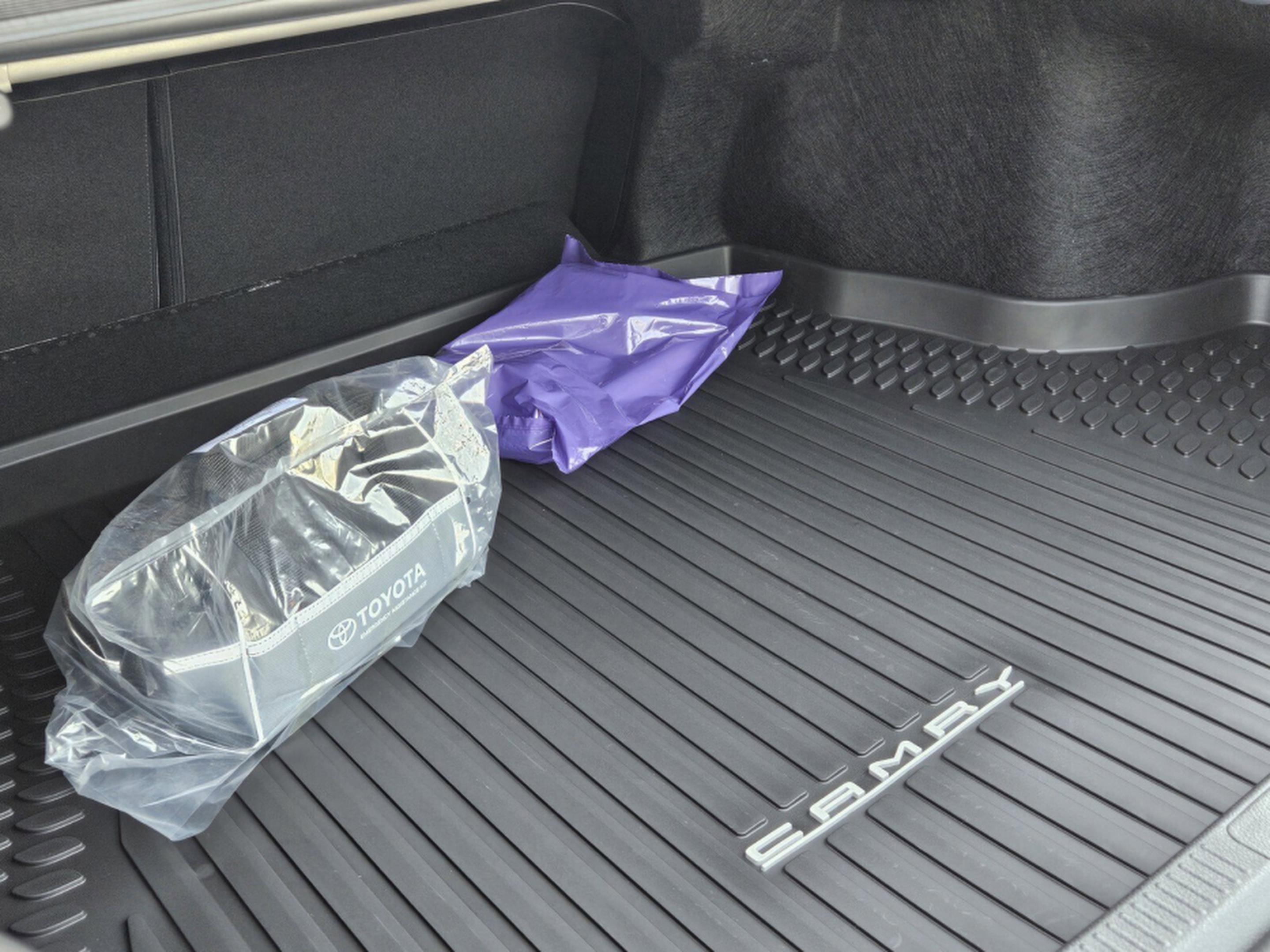 Used 2025 Toyota Camry XLE image 31