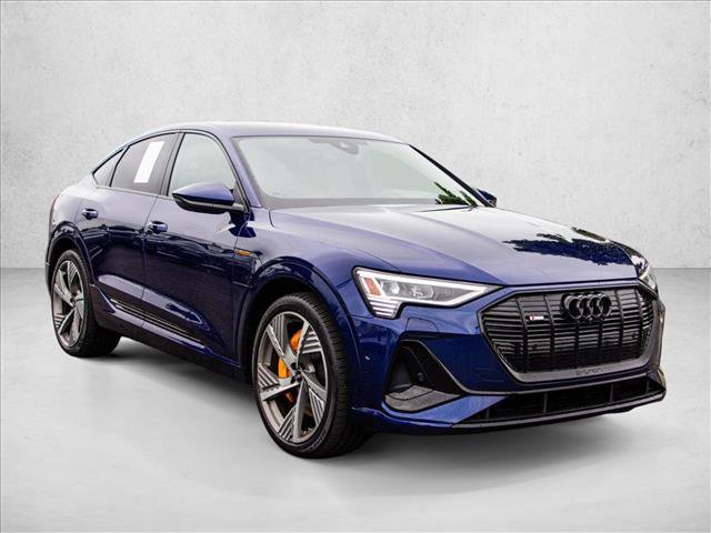 Used 2022 Audi e-tron Prestige w/ Prestige Package AWD/4WD image 3