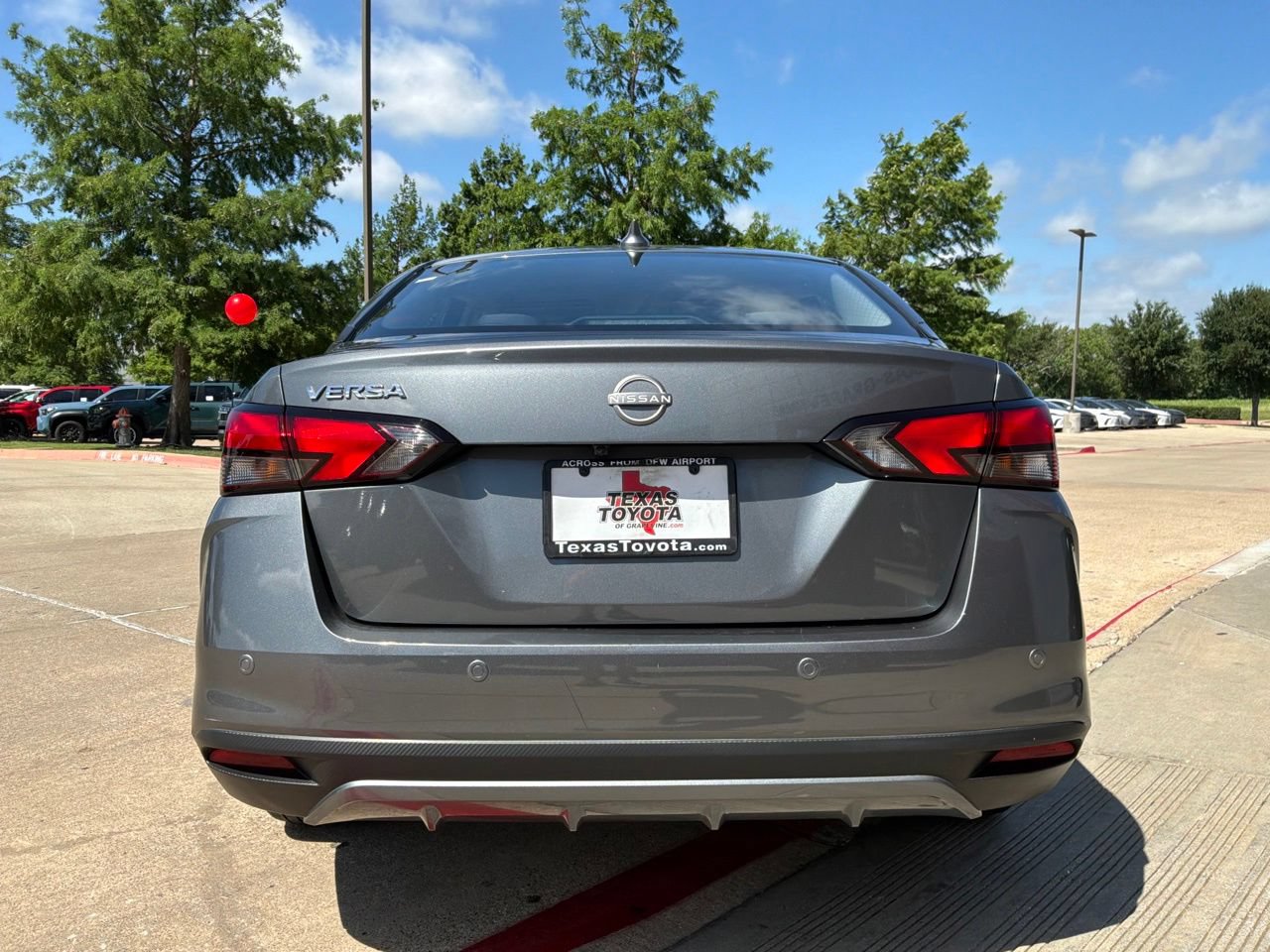 Used 2025 Nissan Versa SV FWD image 7