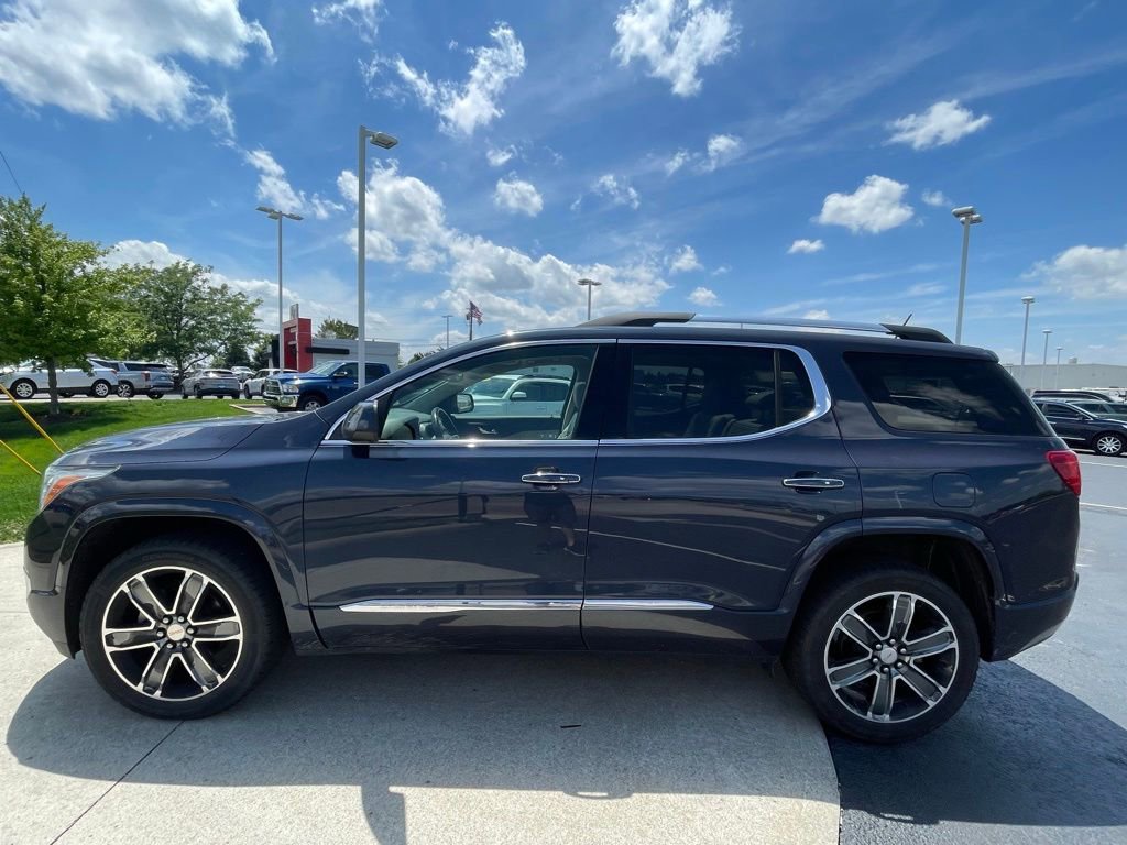 Used 2019 GMC Acadia Denali w/ Technology Package FWD image 4
