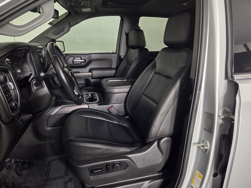 Used 2019 Chevrolet Silverado 1500 LTZ w/ LTZ Premium Package AWD/4WD image 12