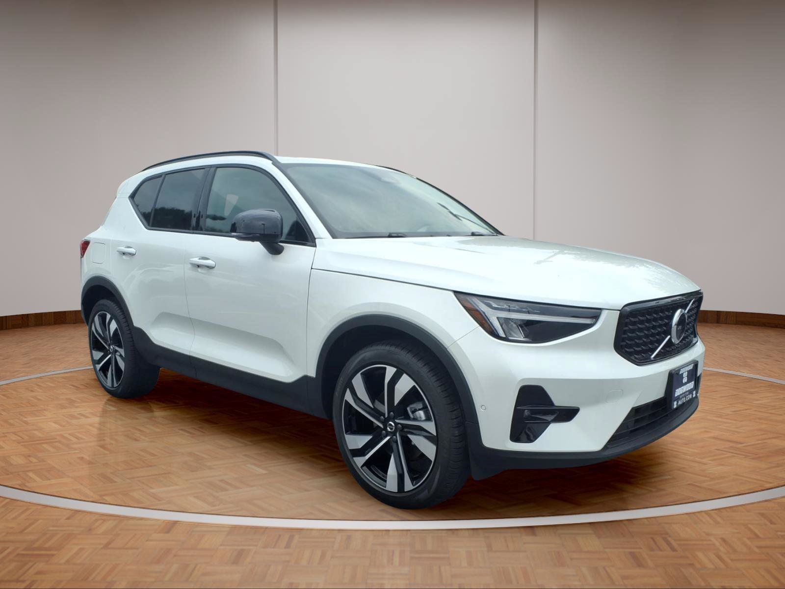 New 2026 Volvo XC40 B5 Plus w/ Climate Package AWD/4WD image 1