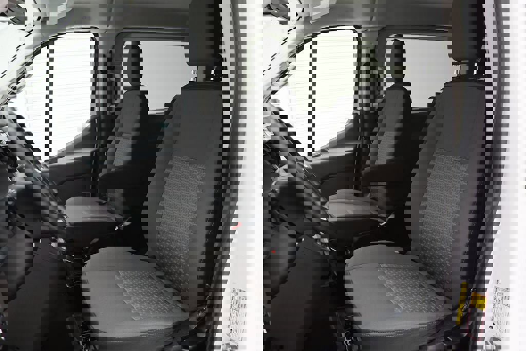 Used 2023 Ford Transit 350 XLT image 16