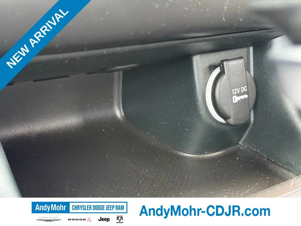 Used 2023 Dodge Charger R/T w/ Blacktop Package image 23