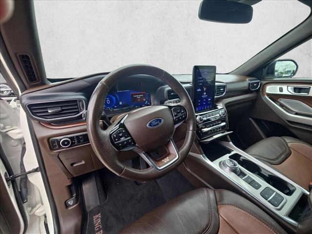 Used 2024 Ford Explorer King Ranch w/ Technology Package image 9