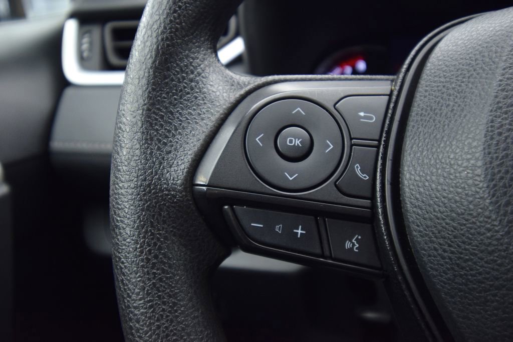 Used 2024 Toyota RAV4 LE image 33