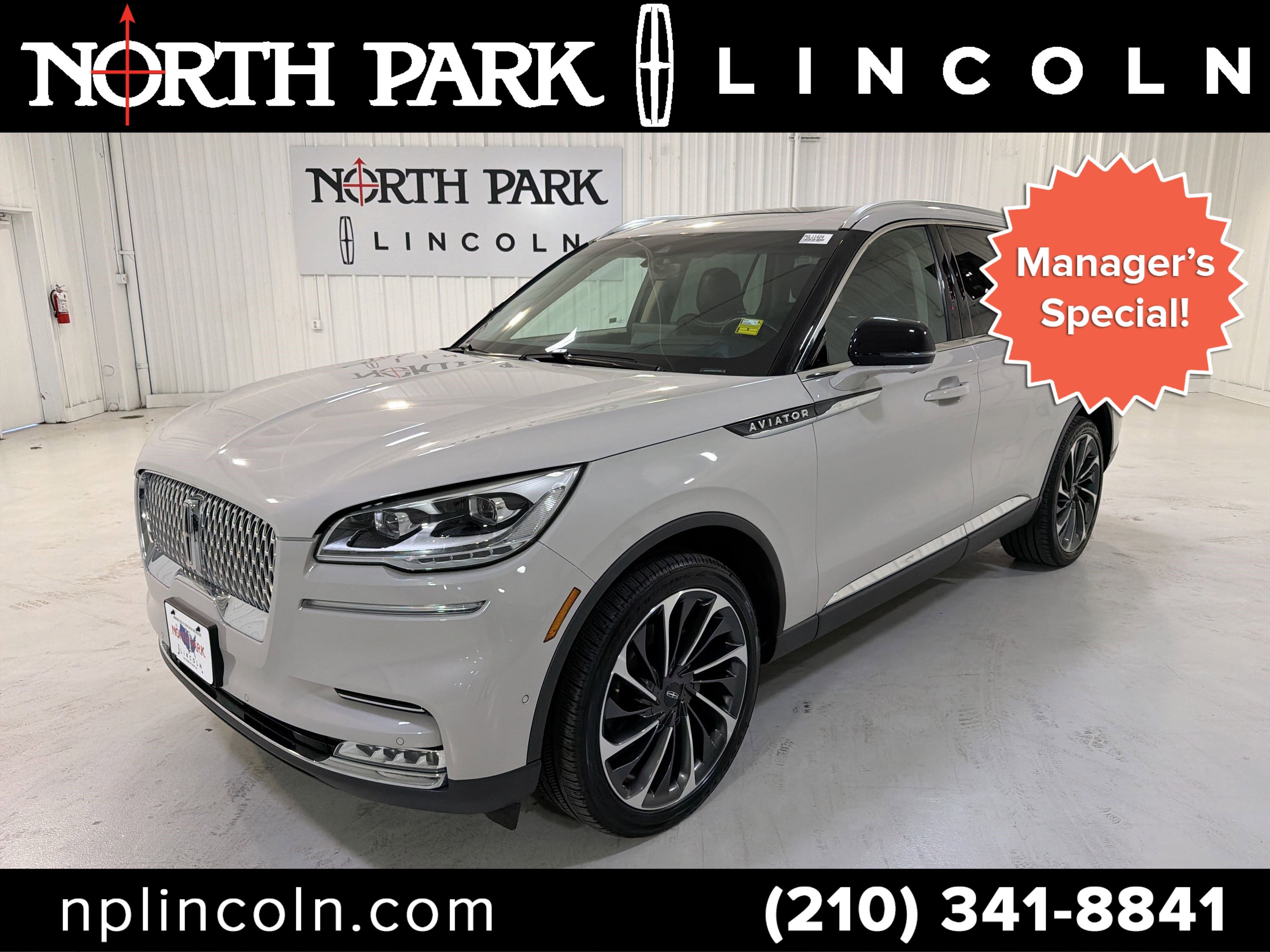 Used 2023 Lincoln Aviator Reserve w/ Equipment Group 201A image 1