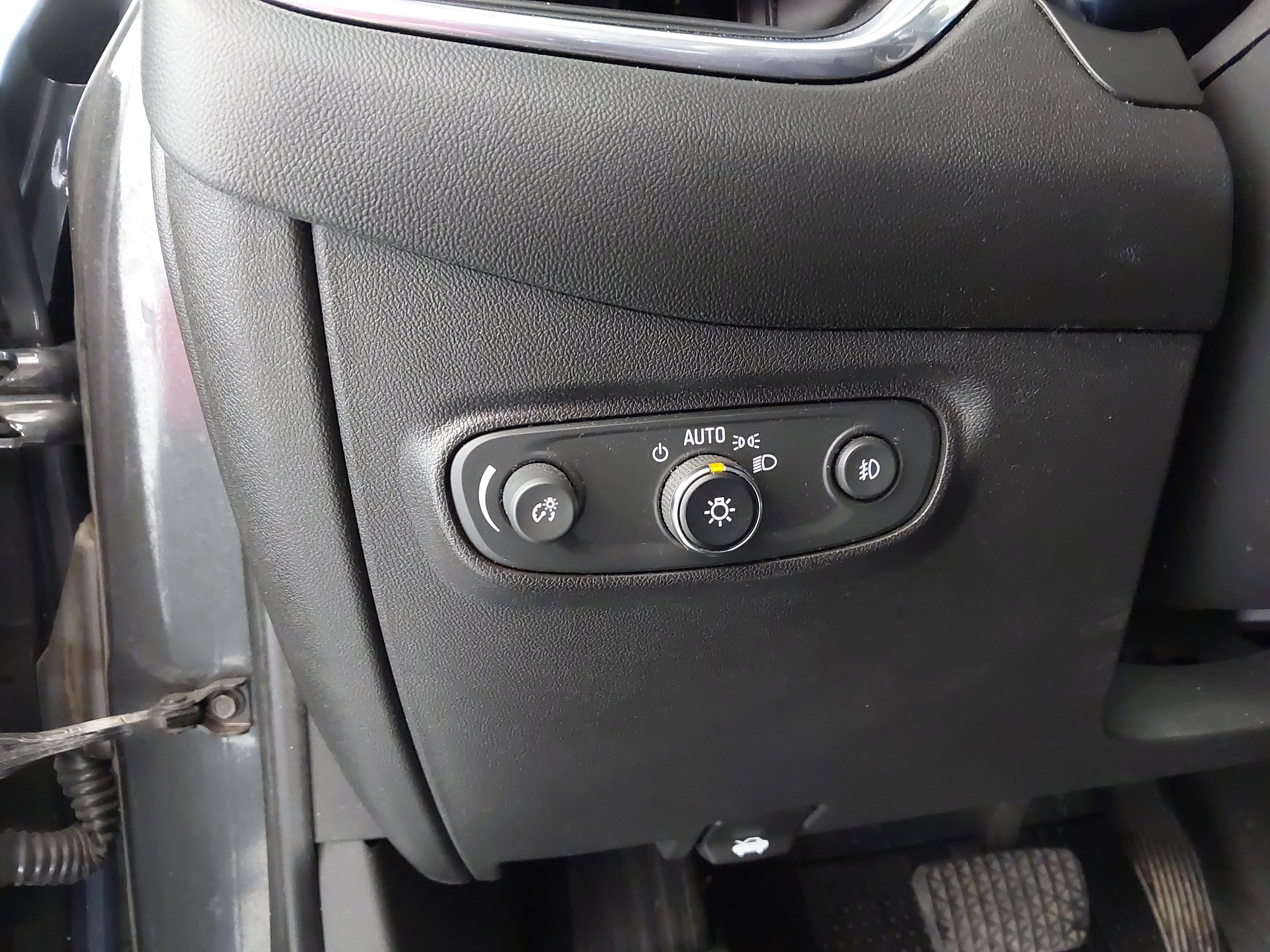 Used 2020 Chevrolet Equinox LT image 24