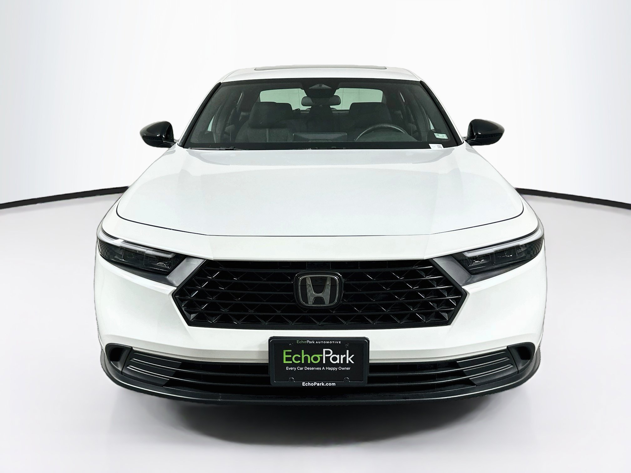 Used 2024 Honda Accord Sport image 2