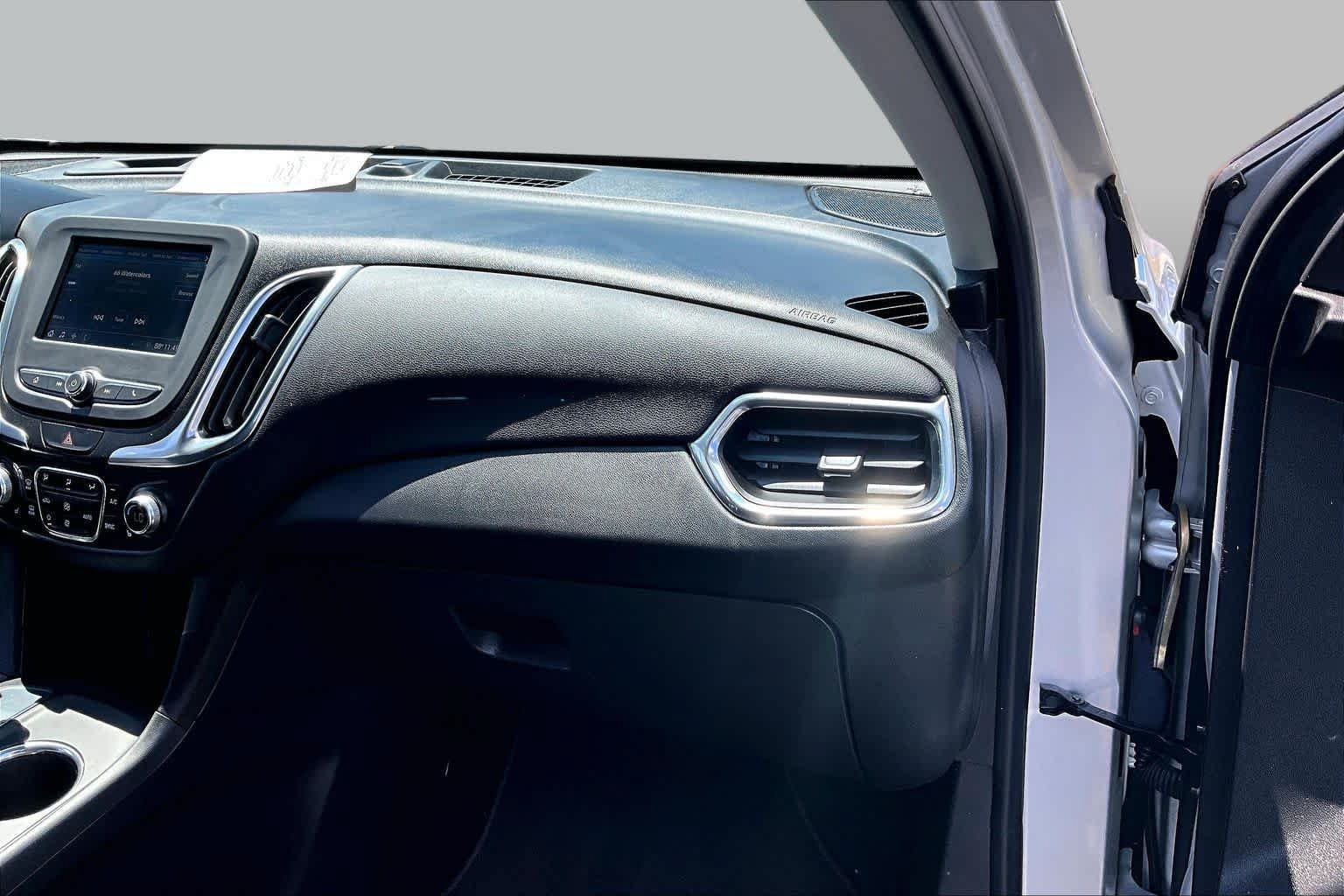 Used 2021 Chevrolet Equinox LT FWD image 18