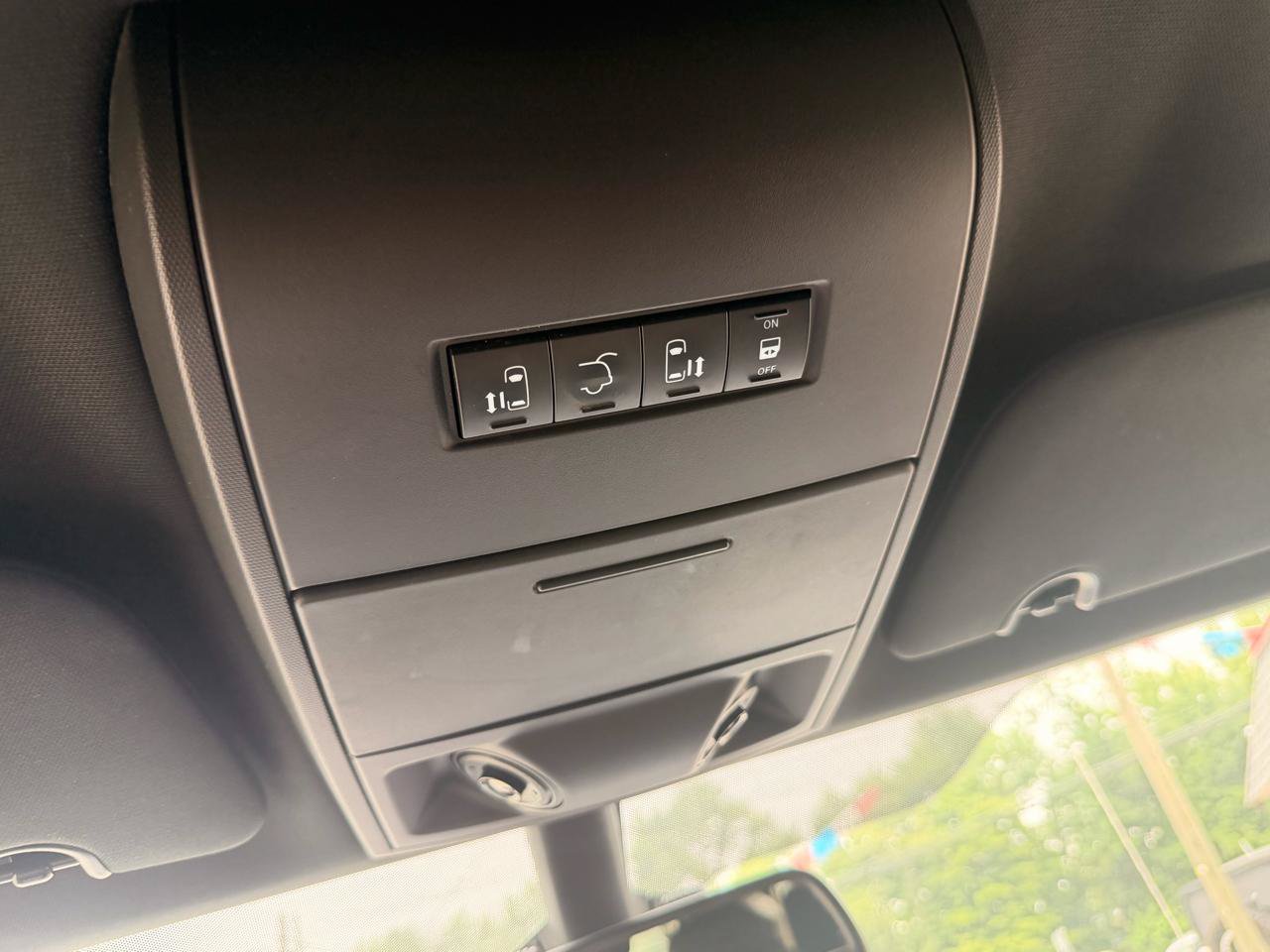 Used 2020 Dodge Grand Caravan GT FWD image 34