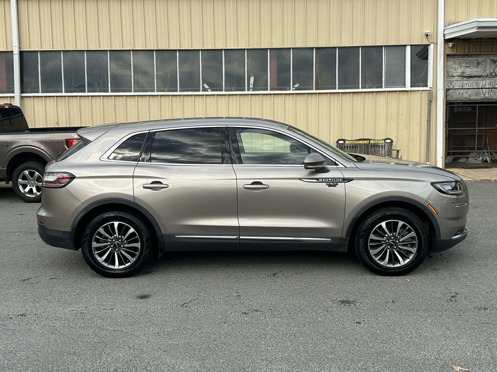 Used 2021 Lincoln Nautilus FWD w/ Equipment Group 101A image 10