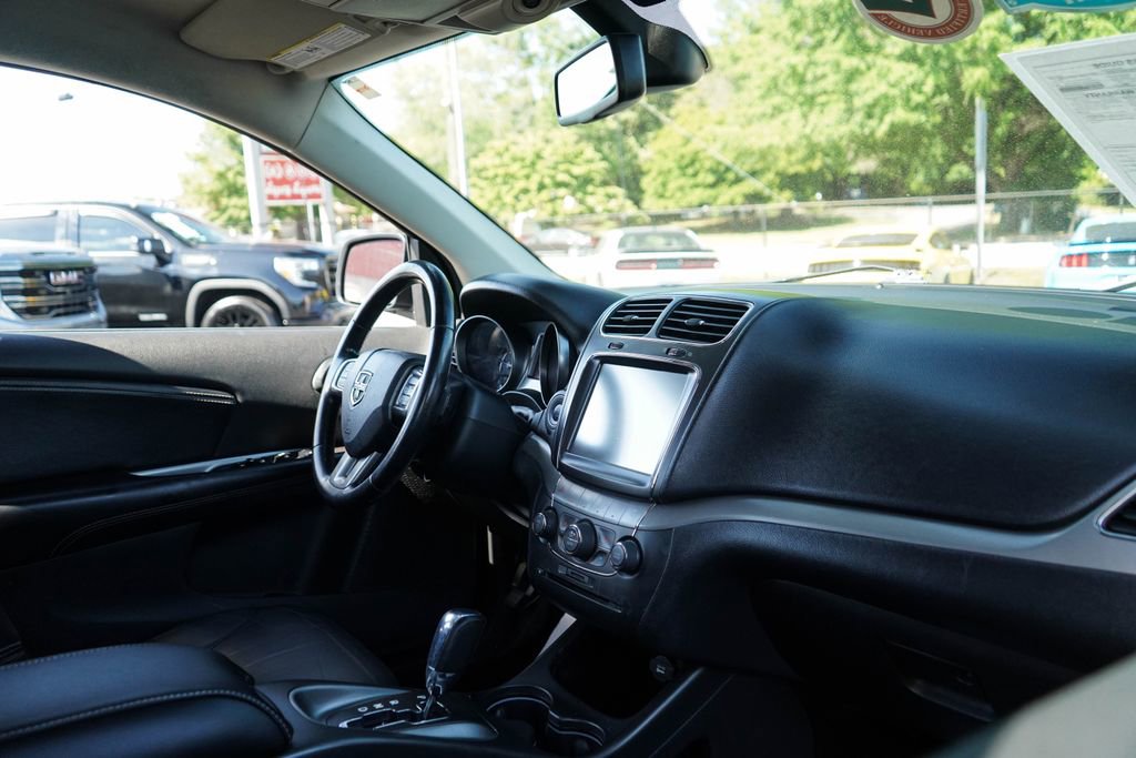 Used 2019 Dodge Journey Crossroad AWD/4WD image 13