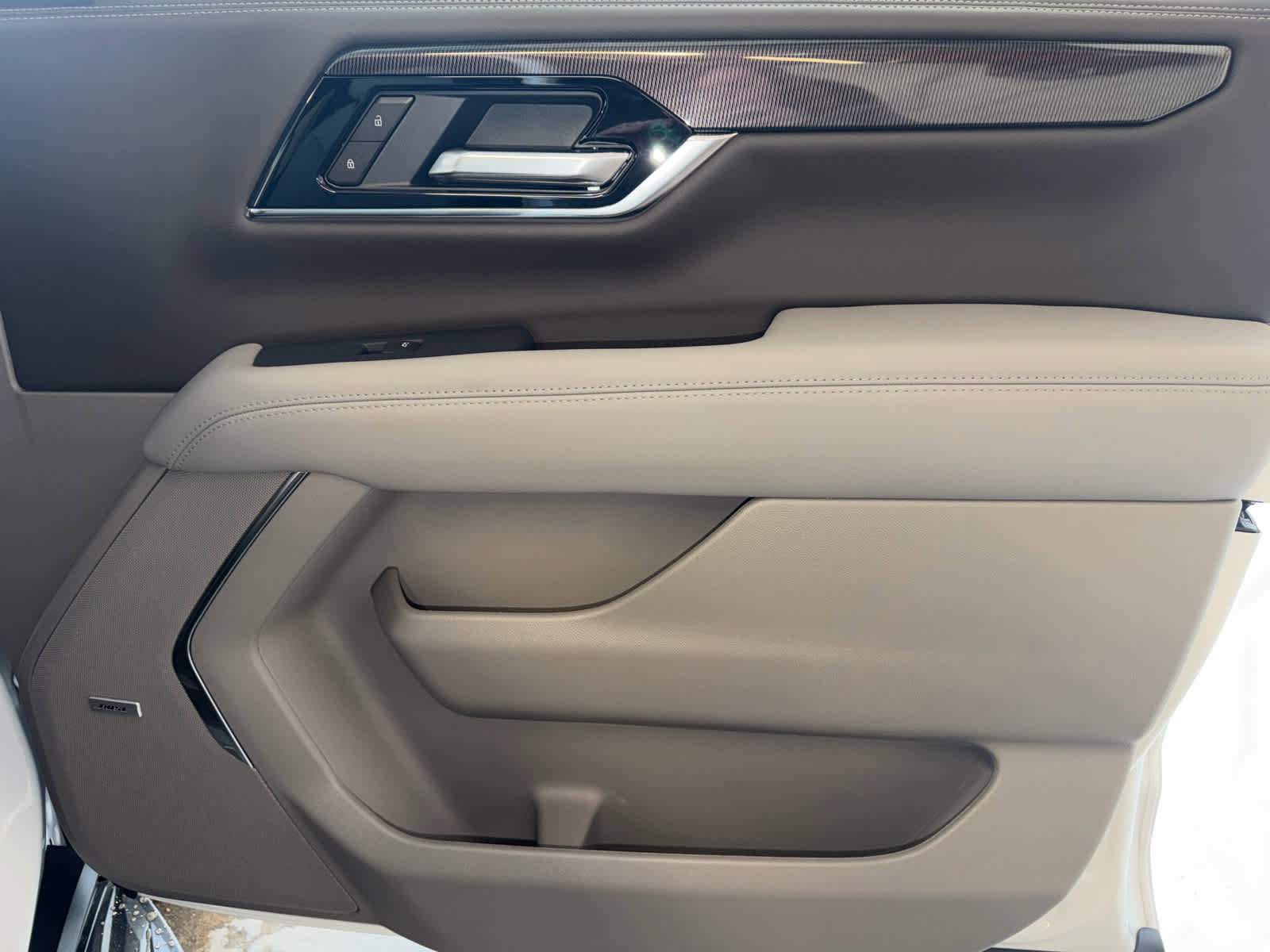 New 2026 GMC Yukon XL Elevation w/ LPO, Floor Liner Package image 35